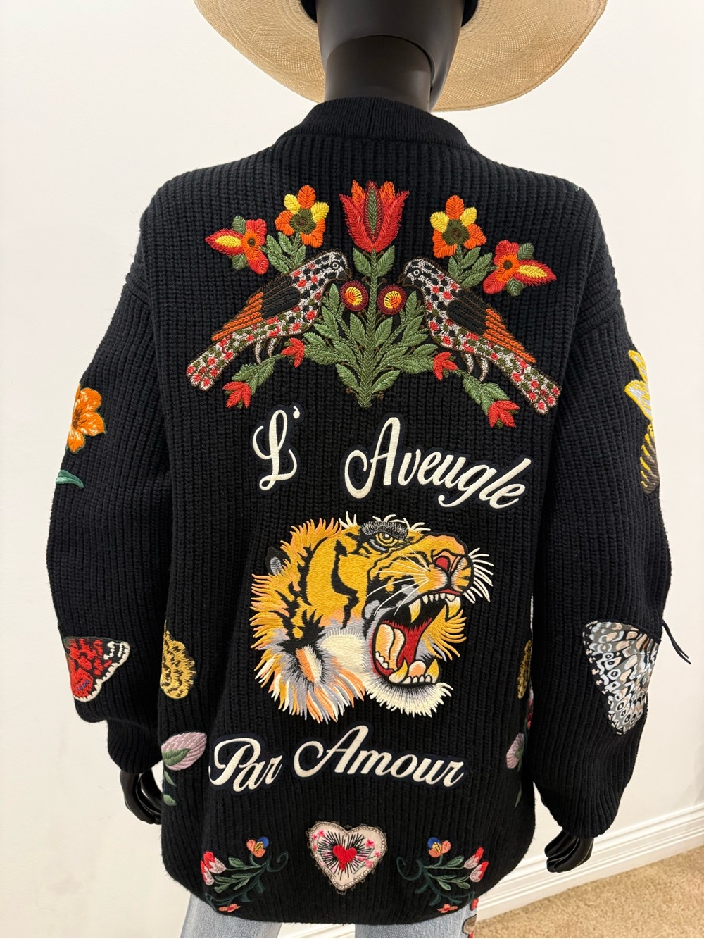 GUCCI Runway L’Aveugle Par Amour Tiger Embroidered Wool Cardigan S NEVER WORN